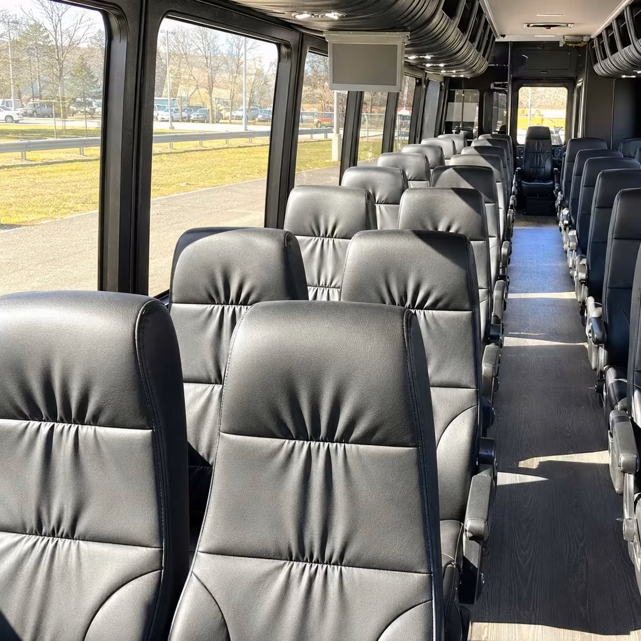 more yakima minibus rentals and charter buses for government groups