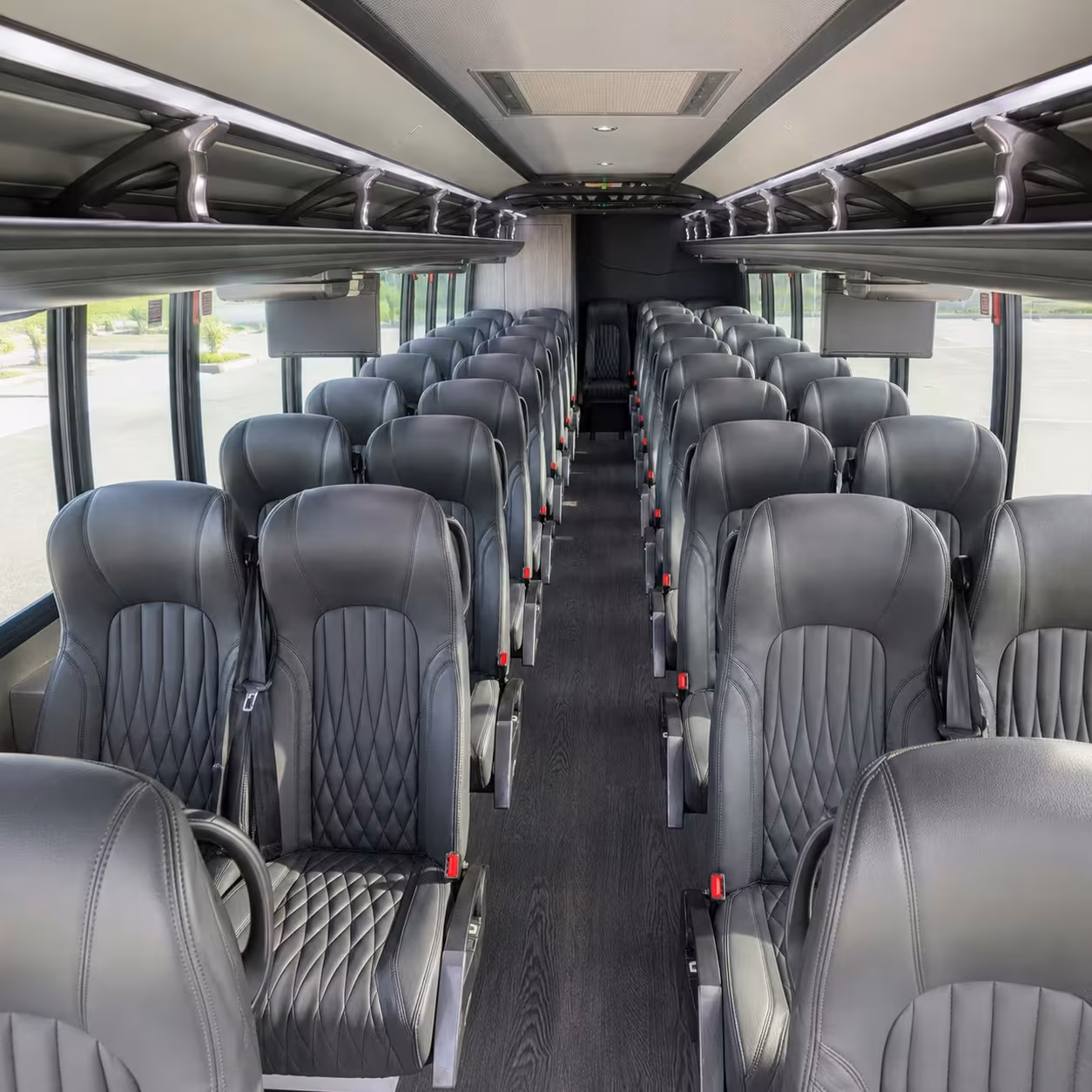 yakima minibus rentals for team outings and pippins games