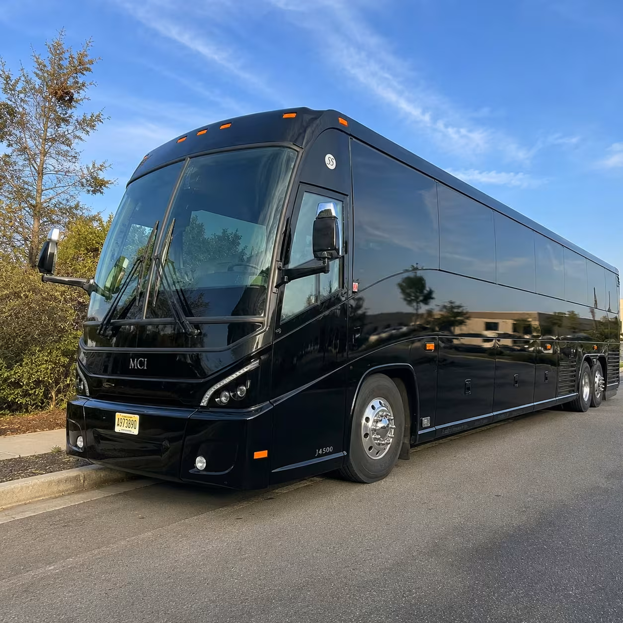 yakima shuttle buses for agricultural and food processing workers