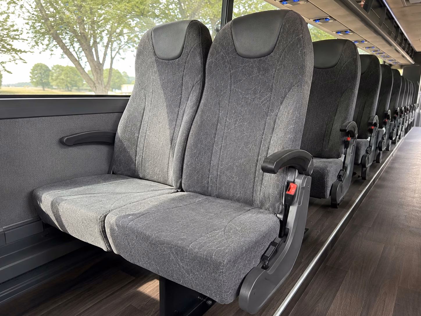 yakima wedding shuttle buses between hotels and venues