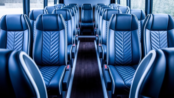 yakima 25 passenger minibus rental